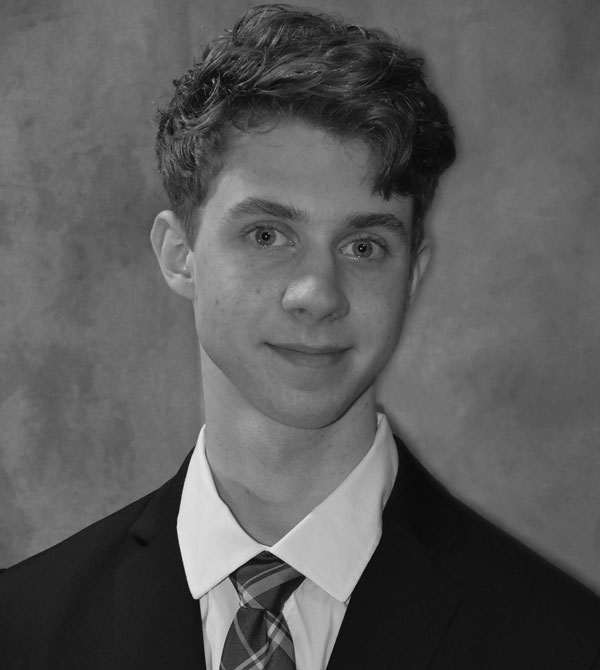 BW-Seth-Fatuch-2023-Senior-headshot.jpg